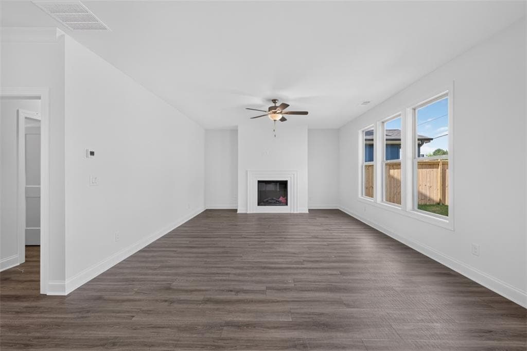 4 bedroom, 4 bathroom, 2,614 sq ft single family residence for sale at 982 Homepark Circle, Buford, GA 30518 — photo 7