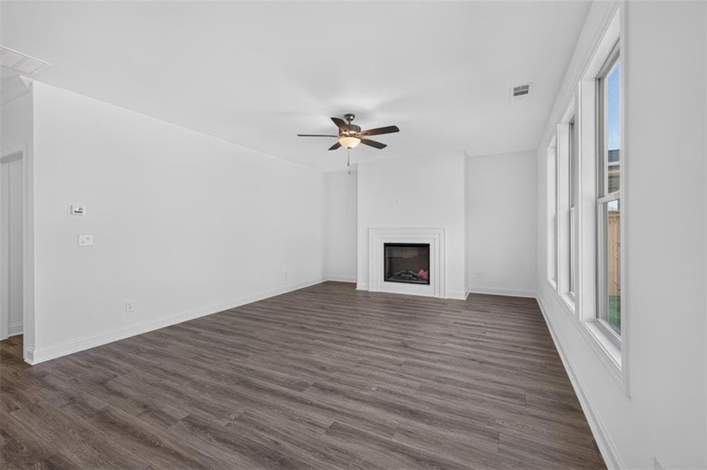 4 bedroom, 4 bathroom, 2,614 sq ft single family residence for sale at 982 Homepark Circle, Buford, GA 30518 — photo 9