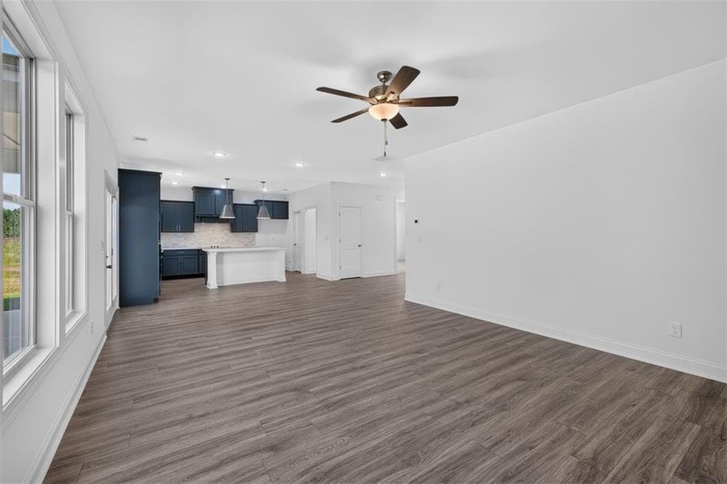 4 bedroom, 4 bathroom, 2,614 sq ft single family residence for sale at 982 Homepark Circle, Buford, GA 30518 — photo 10