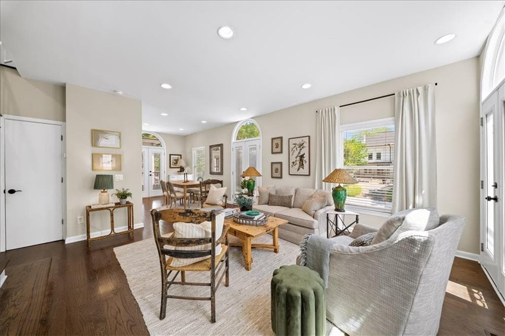 2 bedroom, 3 bathroom, 1,176 sq ft townhouse for sale at 792 Piedmont Avenue B, Atlanta, GA 30308 — photo 2