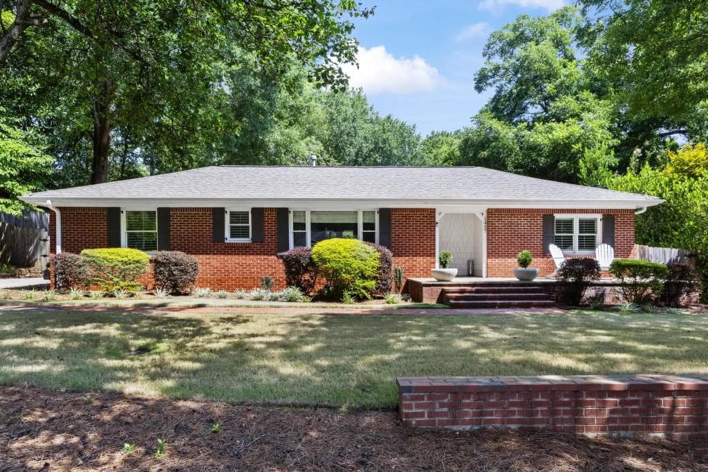 3 bedroom, 2 bathroom, 1,632 sq ft single family residence sold at 1457 Spruce Drive, Smyrna, GA 30080