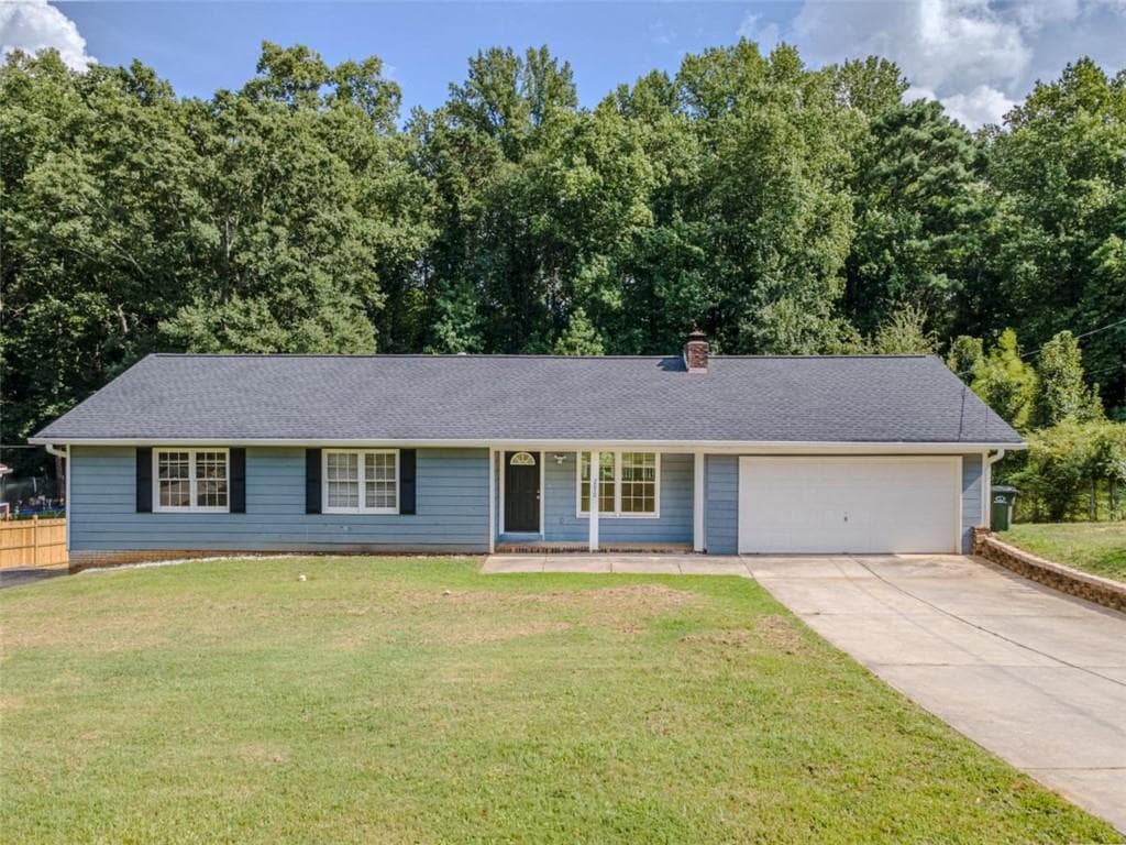 5 bedroom, 3 bathroom, 2,626 sq ft single family residence under contract at 2050 Abington Lane, Snellville, GA 30078