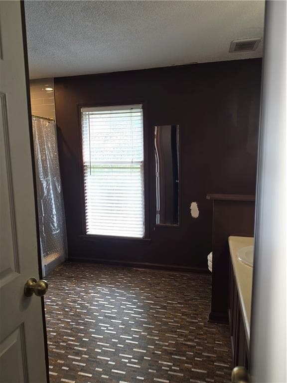 2 bedroom, 2 bathroom, 1,200 sq ft condominium for sale at 904 Garden Court, Sandy Springs, GA 30328 — photo 7