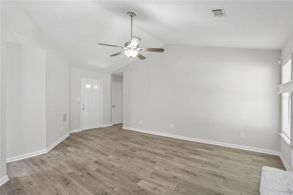 3 bedroom, 2 bathroom, 1,307 sq ft single family residence under contract at 819 Arbor Hill Drive, Stone Mountain, GA 30088 — photo 7