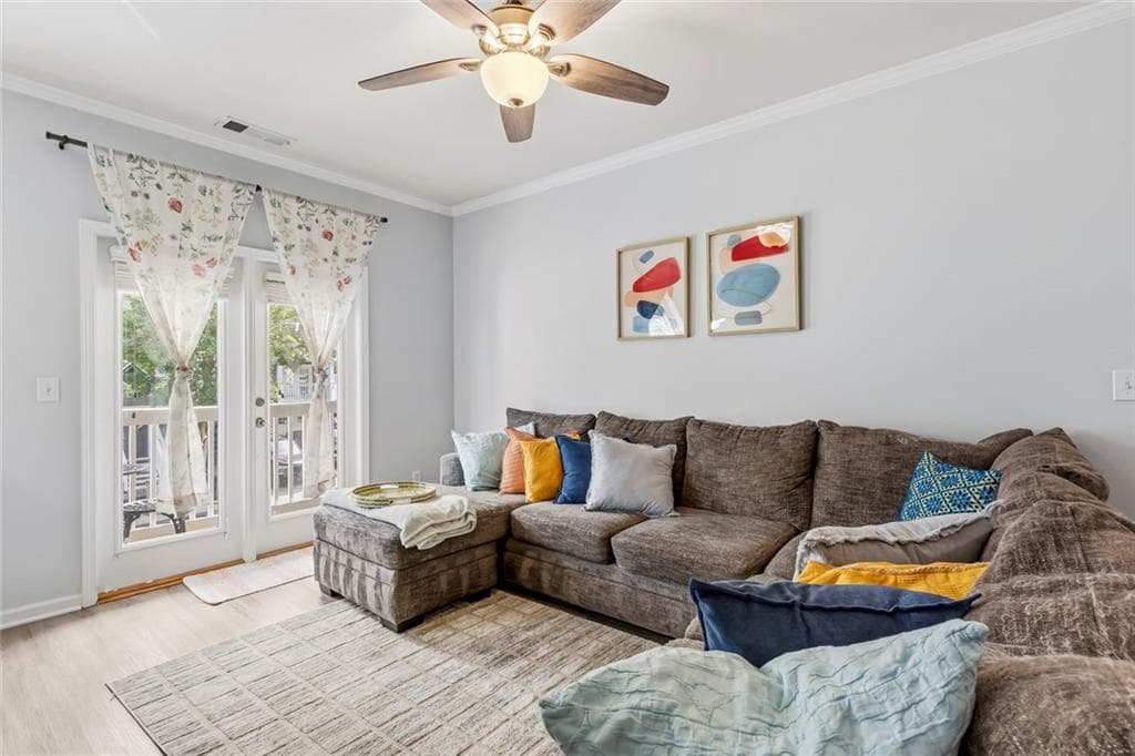 3 bedroom, 4 bathroom, 1,632 sq ft townhouse for sale at 1472 Liberty Parkway, Atlanta, GA 30318 — photo 8