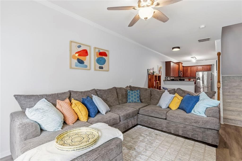 3 bedroom, 4 bathroom, 1,632 sq ft townhouse for sale at 1472 Liberty Parkway, Atlanta, GA 30318 — photo 9