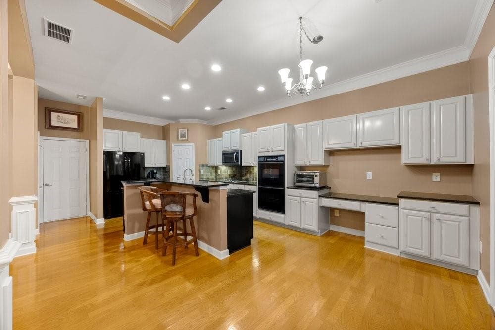 3 bedroom, 4 bathroom, 2,600 sq ft townhouse for sale at 1606 Lexington Drive, Roswell, GA 30075 — photo 9