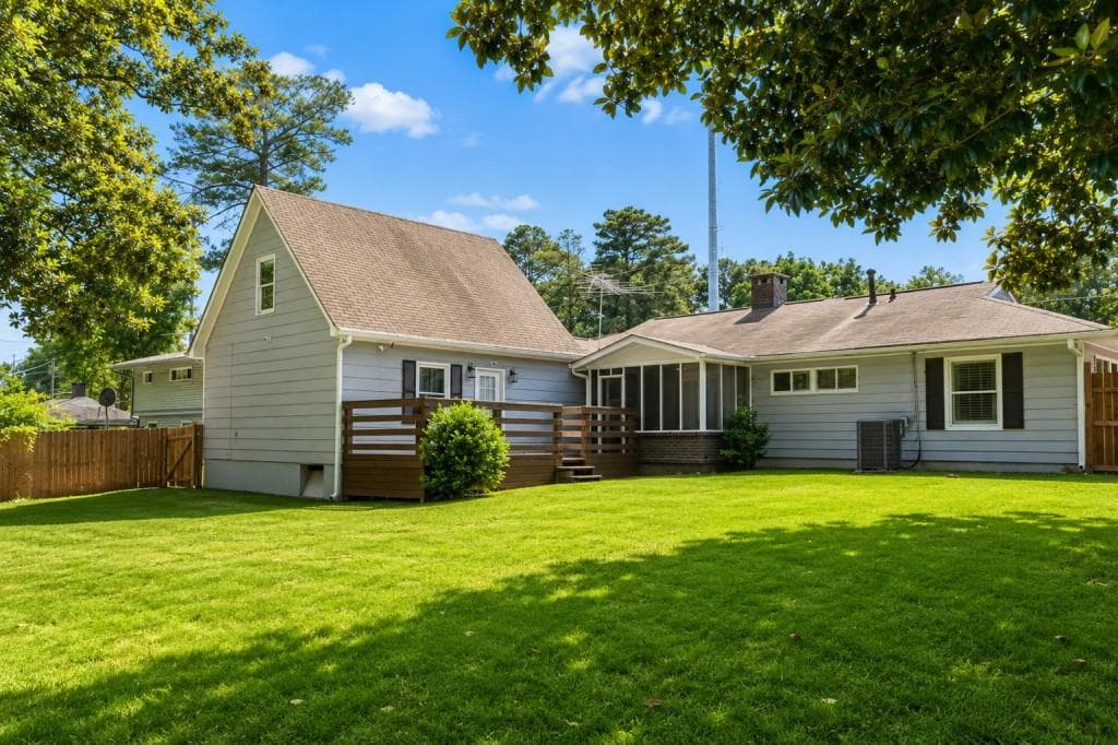 4 bedroom, 3 bathroom, 2,855 sq ft single family residence for sale at 2206 Columbia Drive, Decatur, GA 30032 — photo 8