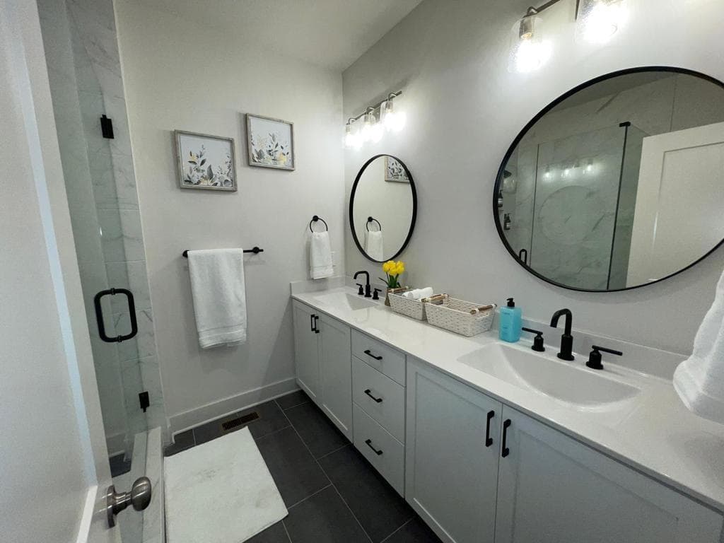 2 bedroom, 2 bathroom, 1,200 sq ft townhouse for rent at 162 CHESTNUT Circle 76, Atlanta, GA 30342 for $3,795 a month — photo 8