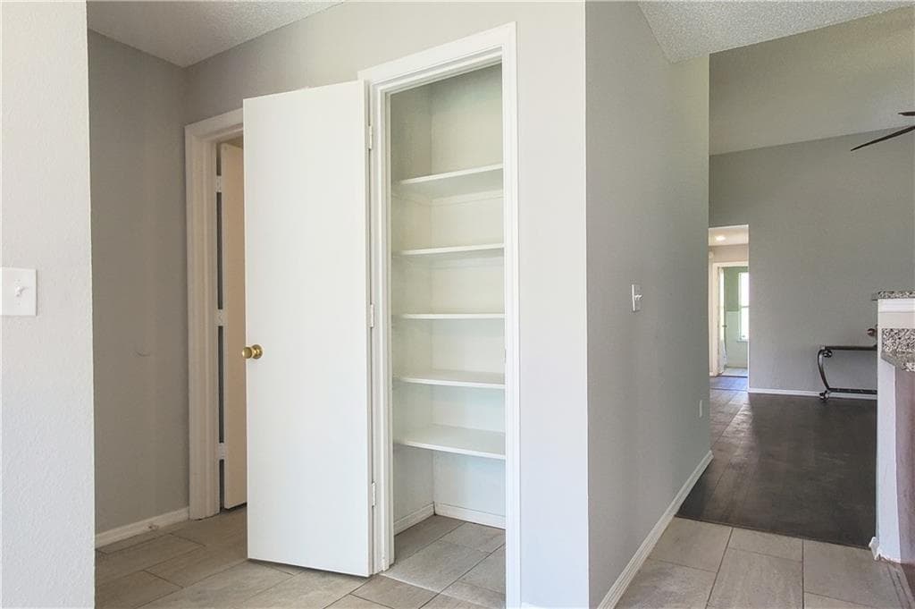 3 bedroom, 2 bathroom, 1,716 sq ft single family residence for sale at 3132 Snapfinger Lane, Decatur, GA 30034 — photo 7
