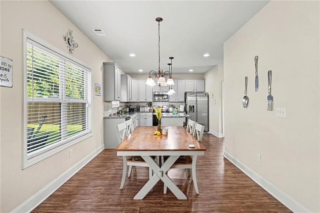 4 bedroom, 3 bathroom, 2,357 sq ft single family residence under contract at 169 Amelia Way, Ellenwood, GA 30294 — photo 3