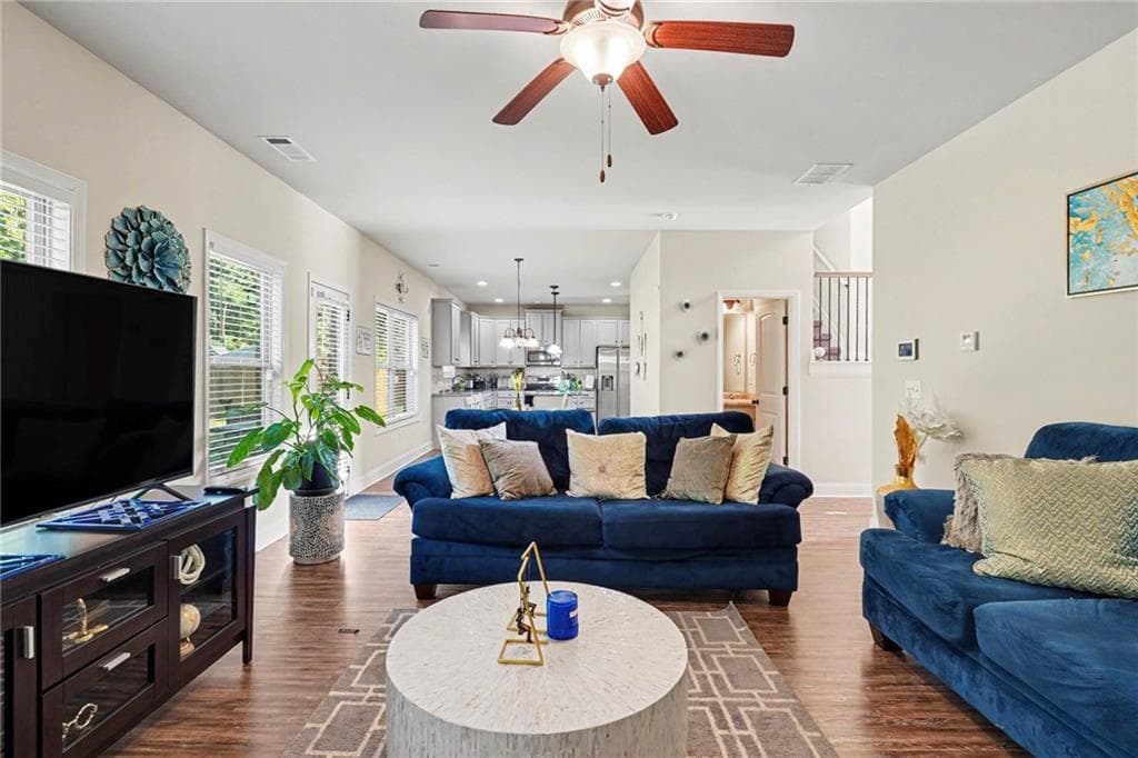4 bedroom, 3 bathroom, 2,357 sq ft single family residence under contract at 169 Amelia Way, Ellenwood, GA 30294 — photo 10