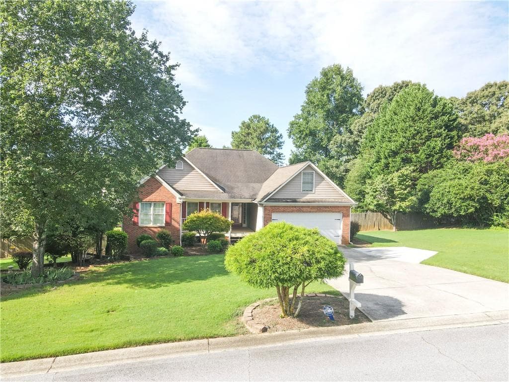 3 bedroom, 2 bathroom, 1,730 sq ft single family residence for sale at 2015 Harfield Ct, Bethlehem, GA 30620 — photo 1 of 39