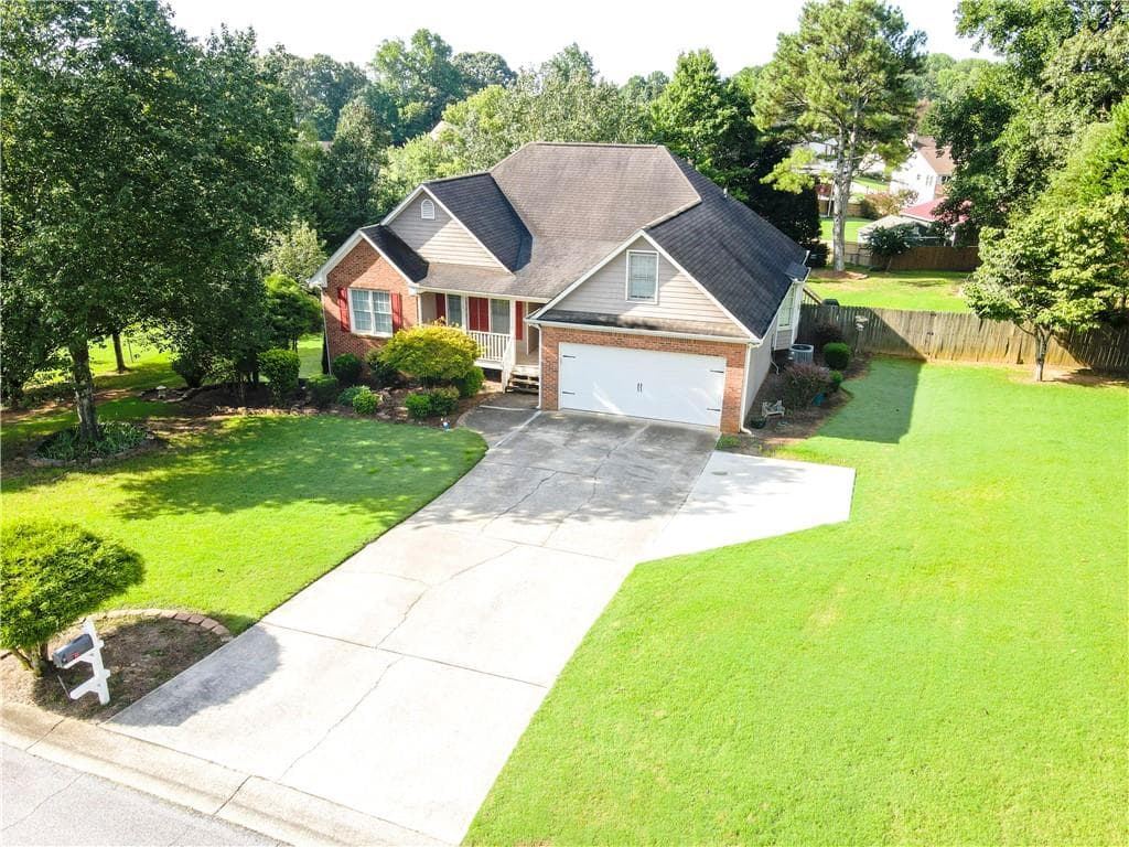 3 bedroom, 2 bathroom, 1,730 sq ft single family residence for sale at 2015 Harfield Ct, Bethlehem, GA 30620 — photo 4
