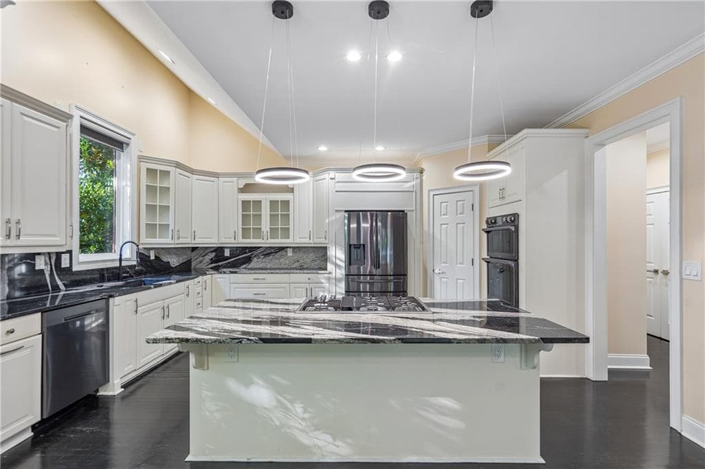 7 bedroom, 8 bathroom, 4,848 sq ft single family residence under contract at 133 Somerset Hills, Mcdonough, GA 30253 — photo 10