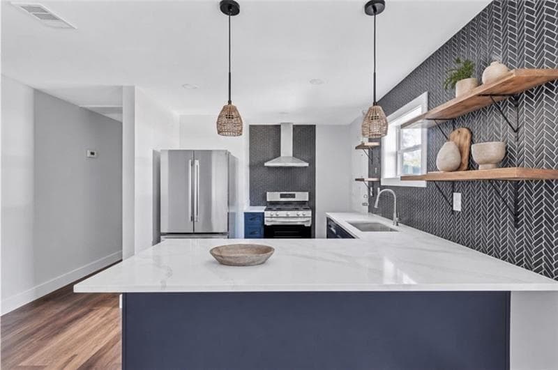 duplex under contract at 1328 Sharon Street, Atlanta, GA 30314 — photo 2