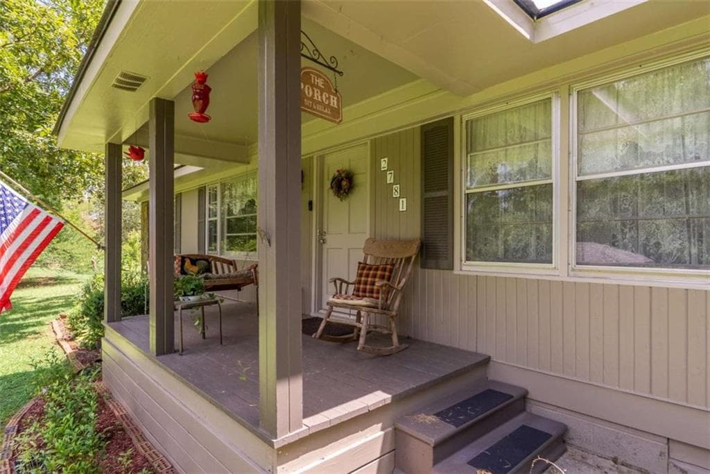3 bedroom, 1 bathroom, 1,461 sq ft single family residence for sale at 2781 Ike Stone Road, Monroe, GA 30656 — photo 6