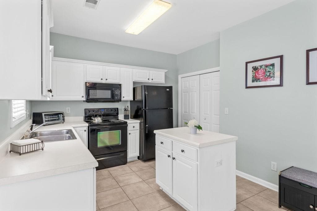 3 bedroom, 3 bathroom, 1,558 sq ft townhouse for sale at 3402 Town Square Drive 3, Kennesaw, GA 30144 — photo 9