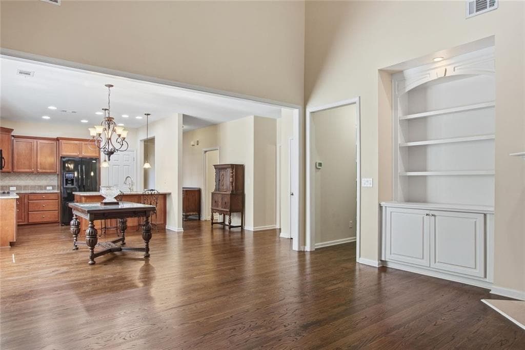 3 bedroom, 3 bathroom, 3,004 sq ft single family residence for sale at 125 Chestnut Drive, Canton, GA 30114 — photo 3
