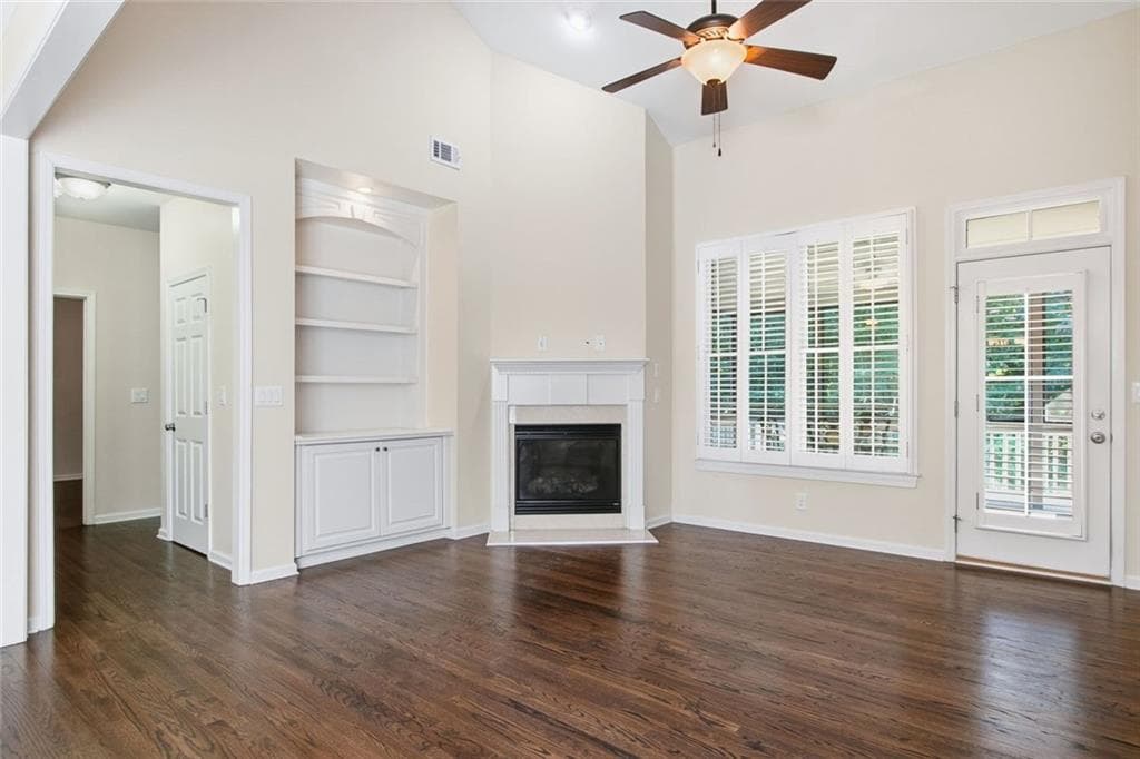3 bedroom, 3 bathroom, 3,004 sq ft single family residence for sale at 125 Chestnut Drive, Canton, GA 30114 — photo 4