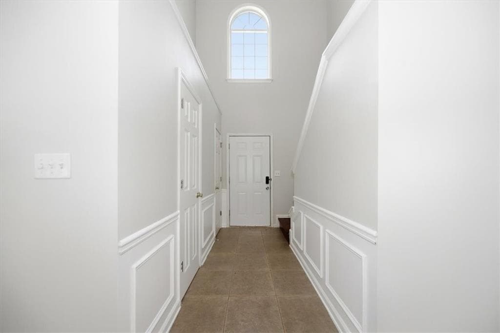 3 bedroom, 3 bathroom, 2,136 sq ft single family residence for sale at 1312 Glenover Way, Marietta, GA 30062 — photo 3