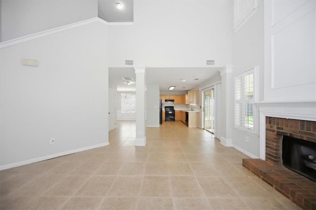 3 bedroom, 3 bathroom, 2,136 sq ft single family residence for sale at 1312 Glenover Way, Marietta, GA 30062 — photo 6