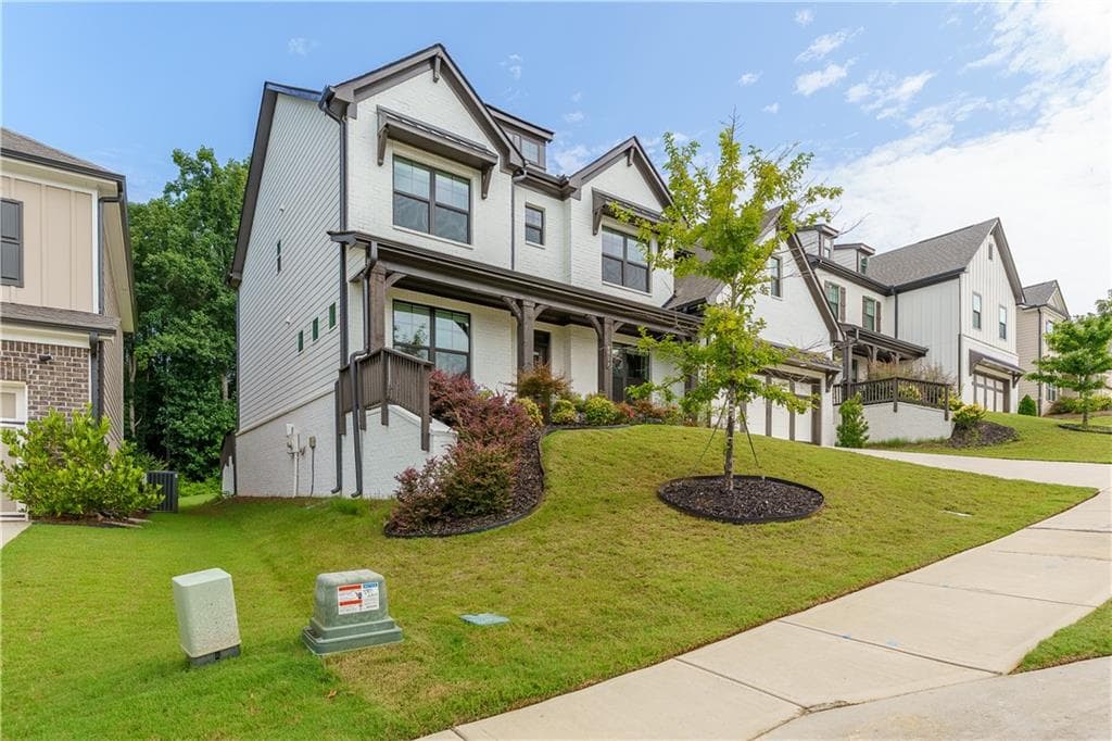 5 bedroom, 4 bathroom, 3,452 sq ft single family residence for sale at 4028 Brookmont, Auburn, GA 30011 — photo 3