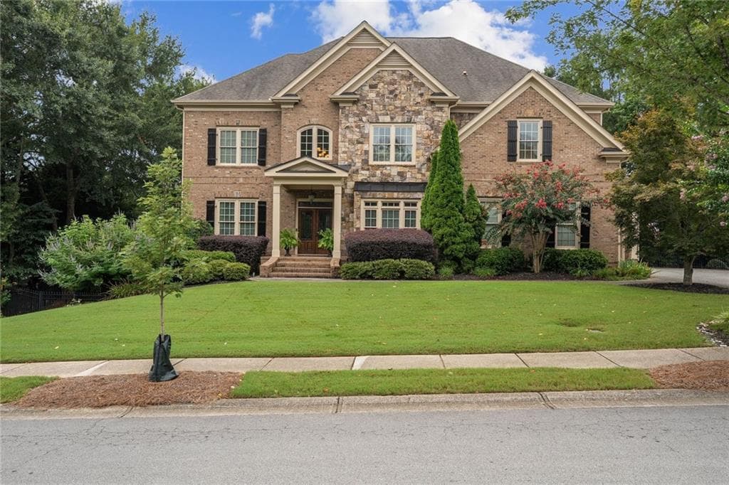 5 bedroom, 5 bathroom, 4,670 sq ft single family residence for sale at 2327 Crimson King Drive, Braselton, GA 30517 — photo 5