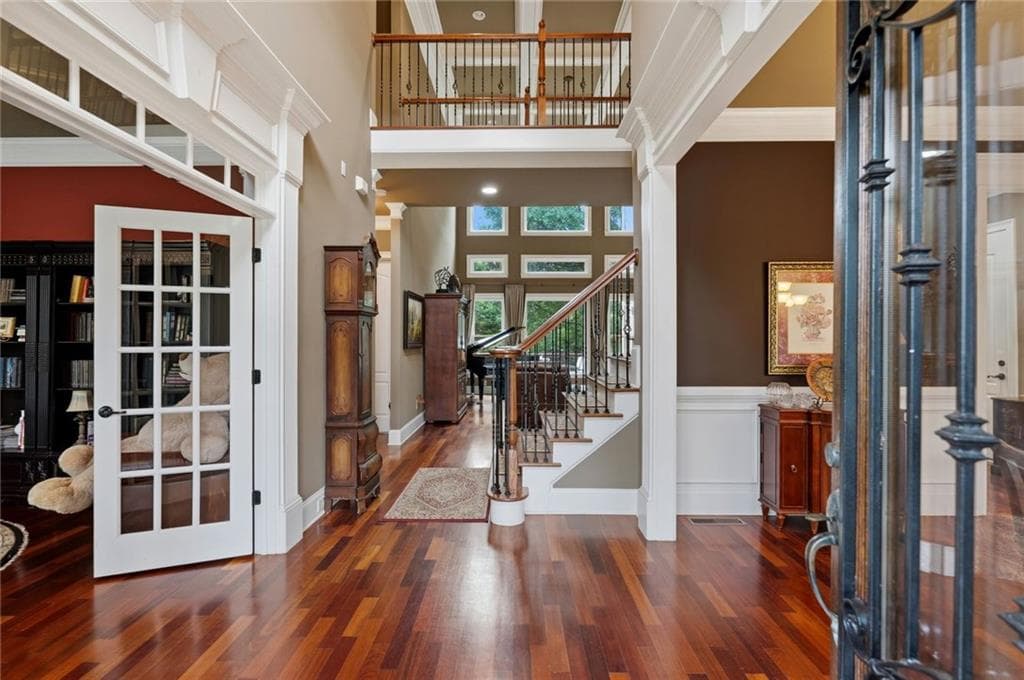 5 bedroom, 5 bathroom, 4,670 sq ft single family residence for sale at 2327 Crimson King Drive, Braselton, GA 30517 — photo 7