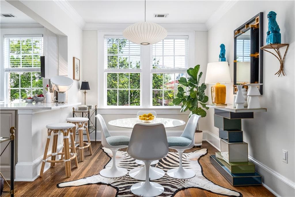 2 bedroom, 1 bathroom, 1,020 sq ft condominium for sale at 2814 Peachtree Road 11, Atlanta, GA 30305 — photo 7