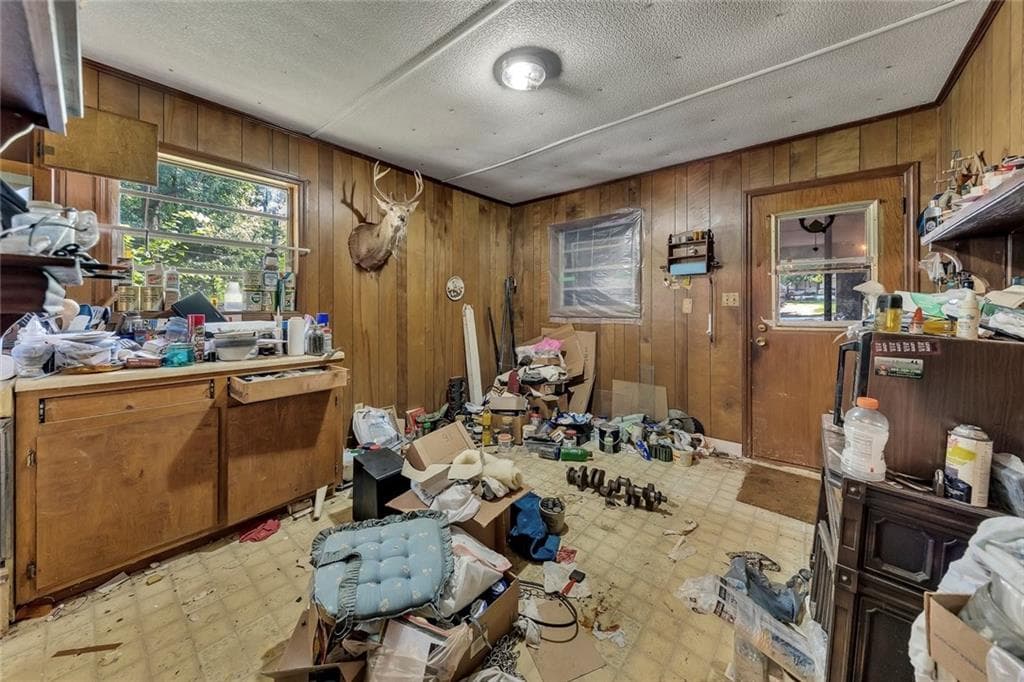 3 bedroom, 2 bathroom, 1,125 sq ft single family residence for sale at 5000 Paris Avenue, Powder Springs, GA 30127 — photo 8