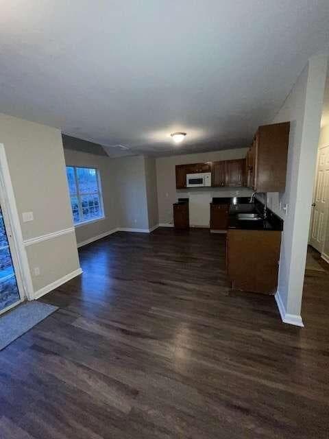4 bedroom, 3 bathroom, 1,791 sq ft single family residence for sale at 5955 King Way Walk, Lithonia, GA 30058 — photo 6