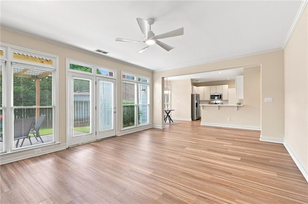 3 bedroom, 3 bathroom, 2,375 sq ft single family residence for sale at 2485 Chestnut Landing, Atlanta, GA 30360 — photo 5