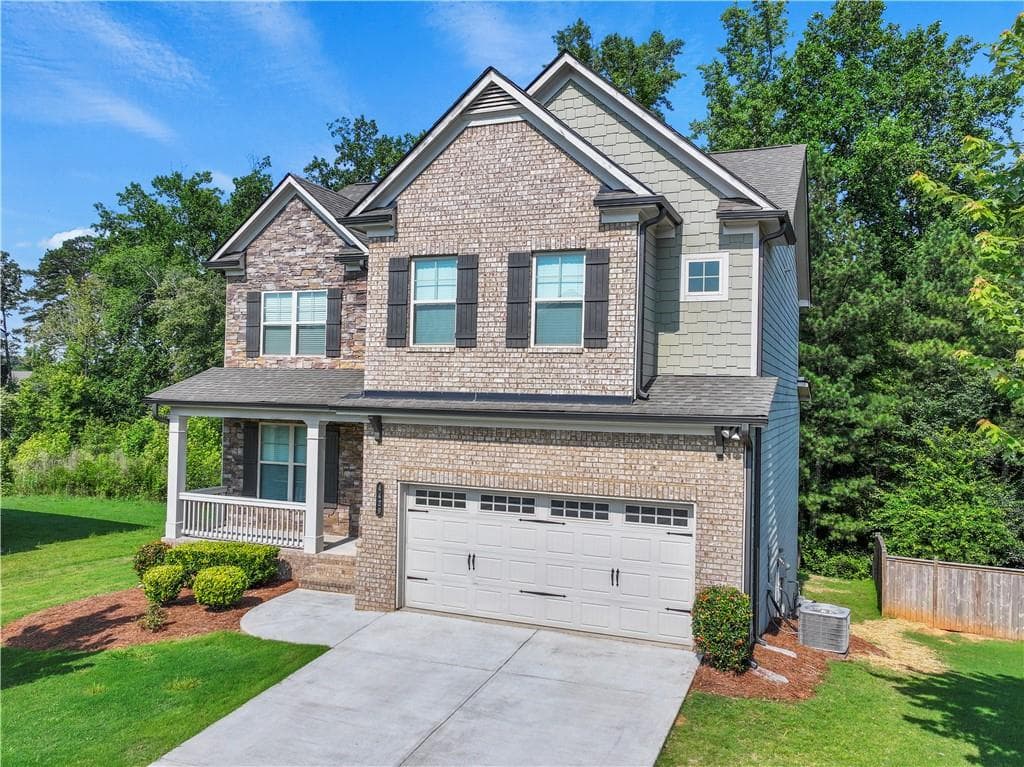 5 bedroom, 3 bathroom, 2,886 sq ft single family residence for sale at 4429 Beechnut View, Gainesville, GA 30504 — photo 2