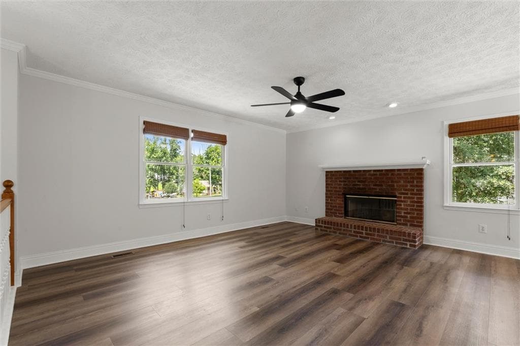 3 bedroom, 3 bathroom, 2,032 sq ft single family residence for sale at 265 Sycamore Drive, Canton, GA 30115 — photo 5