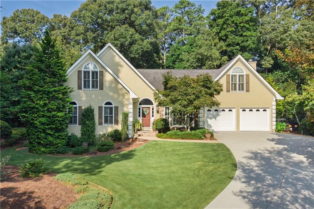 4 bedroom, 4 bathroom, 3,325 sq ft single family residence sold at 612 Trailwood Lane, Marietta, GA 30064