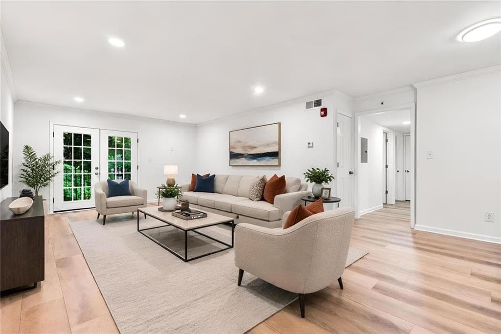 3 bedroom, 2 bathroom, 1,203 sq ft condominium for rent at 5095 Roswell Road 203, Sandy Springs, GA 30342 for $2,200 a month — photo 3