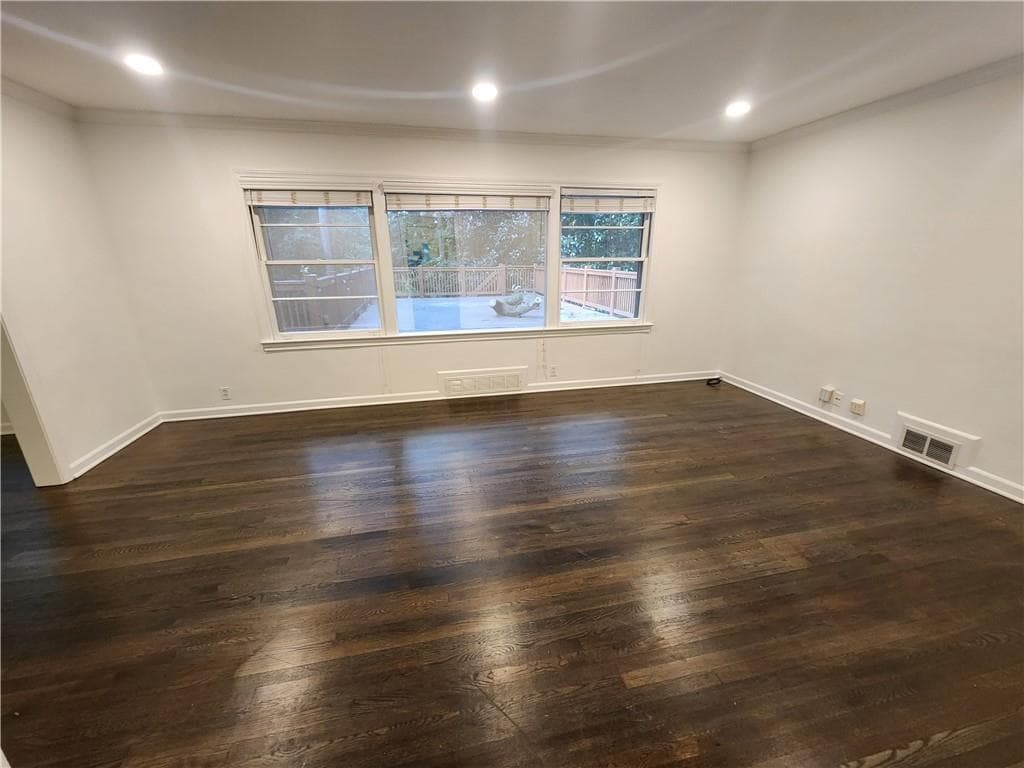 3 bedroom, 2 bathroom, 2,006 sq ft single family residence for rent at 2348 Clairmont Road, Atlanta, GA 30329 for $2,495 a month — photo 4