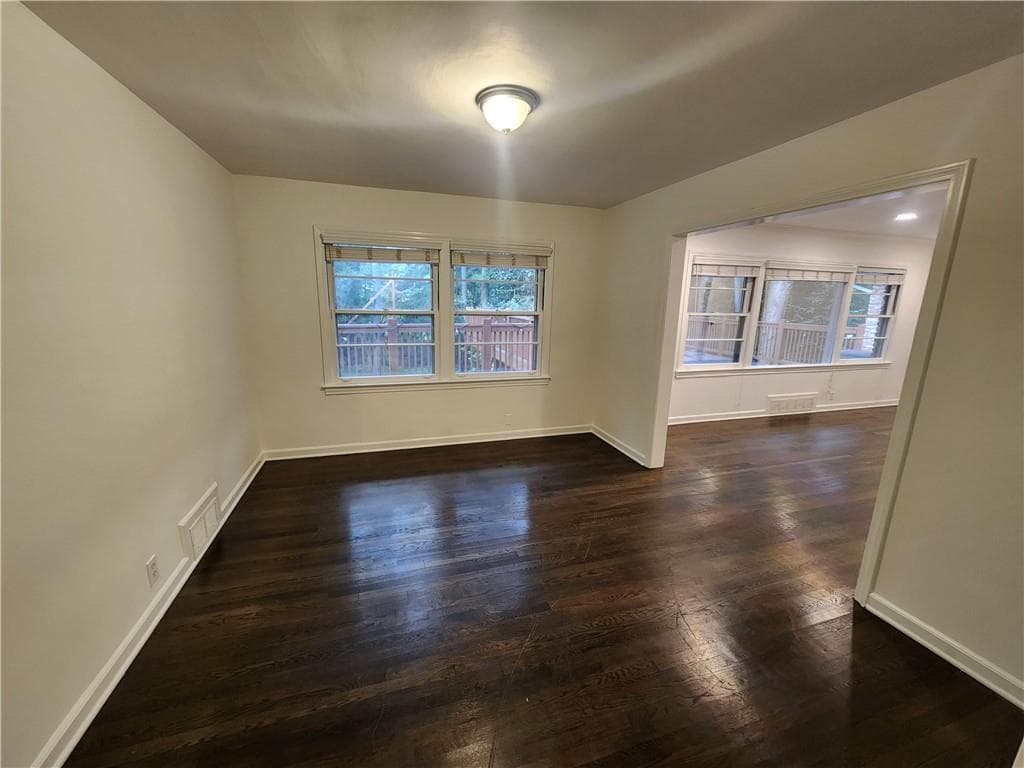 3 bedroom, 2 bathroom, 2,006 sq ft single family residence for rent at 2348 Clairmont Road, Atlanta, GA 30329 for $2,495 a month — photo 5