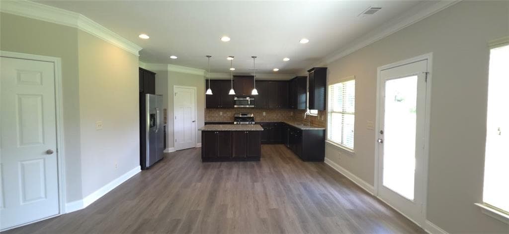 5 bedroom, 3 bathroom, 3,074 sq ft single family residence for rent at 936 Tama Hill Court, Auburn, GA 30011 for $2,595 a month — photo 5