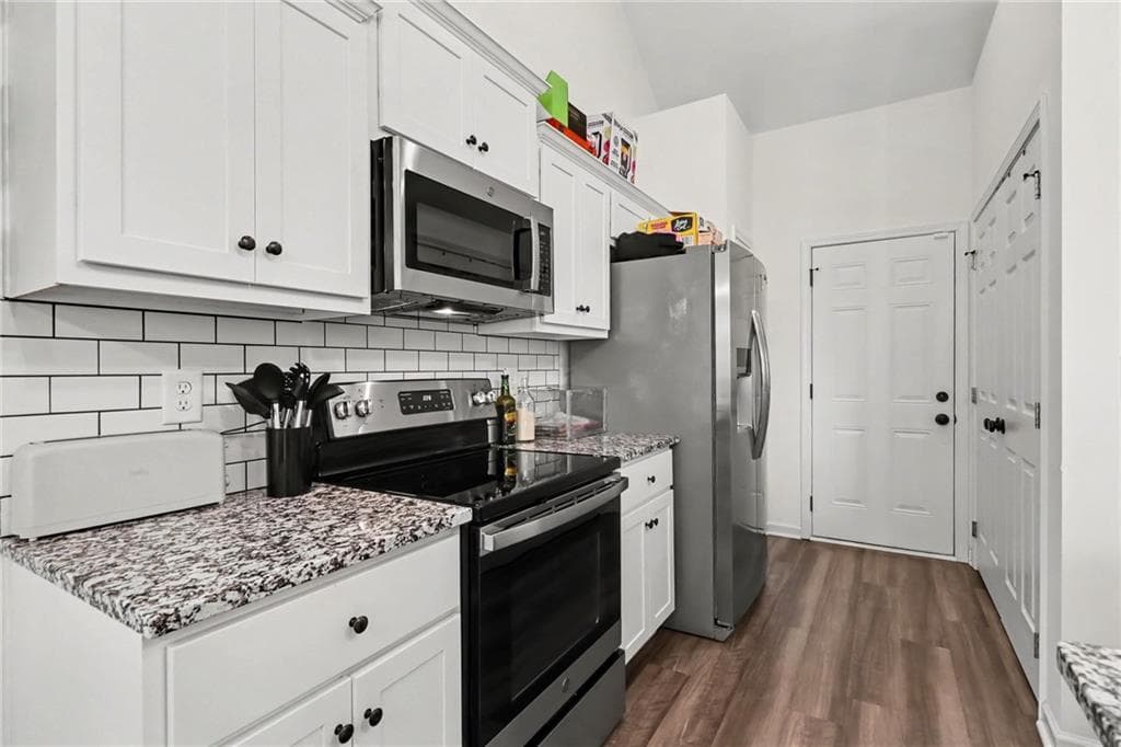 3 bedroom, 2 bathroom, 1,397 sq ft single family residence for sale at 46 Appaloosa Drive, Dallas, GA 30132 — photo 6