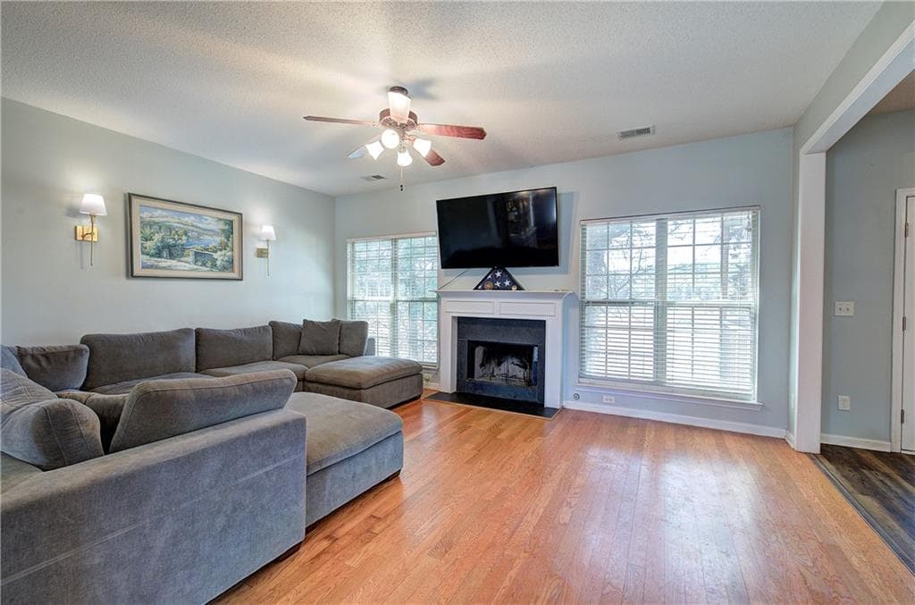 4 bedroom, 3 bathroom, 2,886 sq ft single family residence for sale at 21 Hamil Court, Cartersville, GA 30120 — photo 7