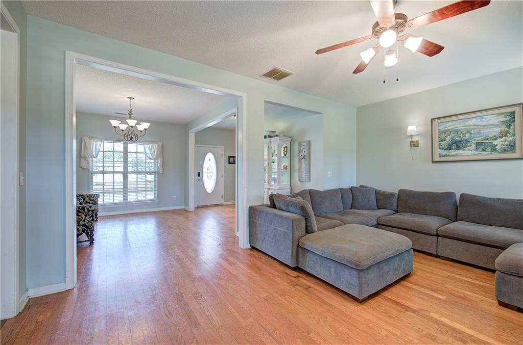 4 bedroom, 3 bathroom, 2,886 sq ft single family residence for sale at 21 Hamil Court, Cartersville, GA 30120 — photo 9