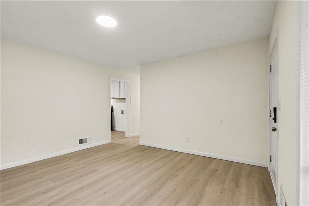 3 bedroom, 1 bathroom, 1,080 sq ft single family residence for sale at 6186 Green Acres Drive, Covington, GA 30014 — photo 7