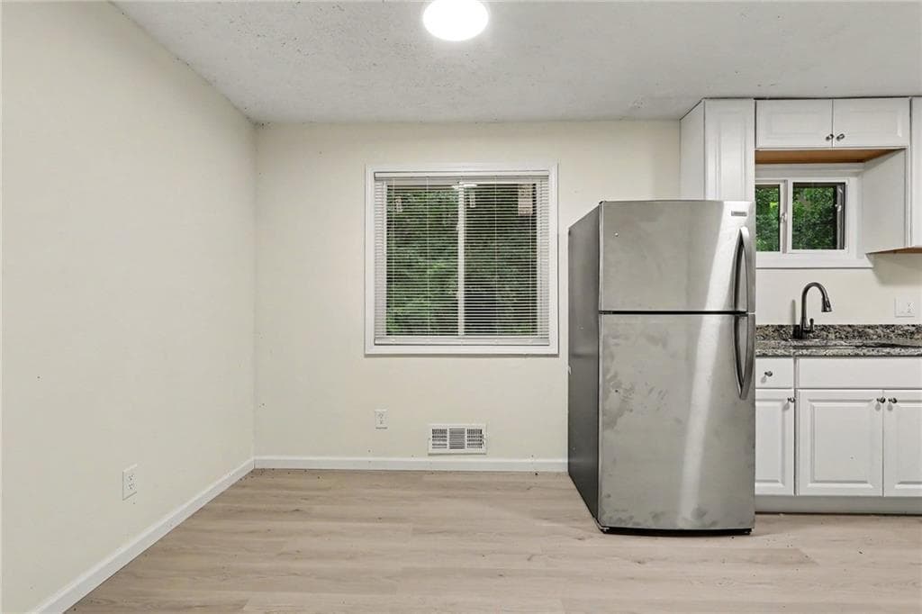 3 bedroom, 1 bathroom, 1,080 sq ft single family residence for sale at 6186 Green Acres Drive, Covington, GA 30014 — photo 9