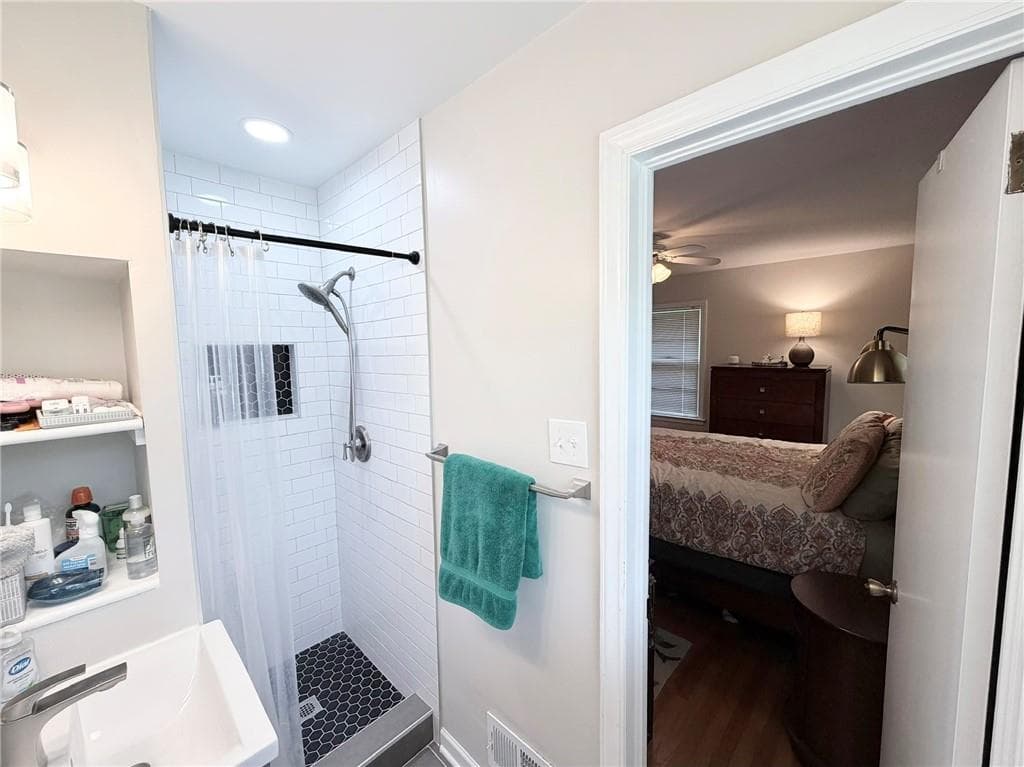 3 bedroom, 2 bathroom, 1,239 sq ft single family residence for rent at 2465 Miriam Lane, Decatur, GA 30032 for $2,250 a month — photo 10