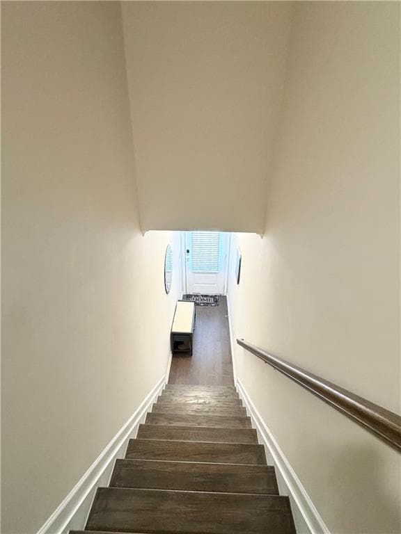 4 bedroom, 4 bathroom, 2,400 sq ft townhouse for sale at 3025 Westpoint Circle, Snellville, GA 30078 — photo 5
