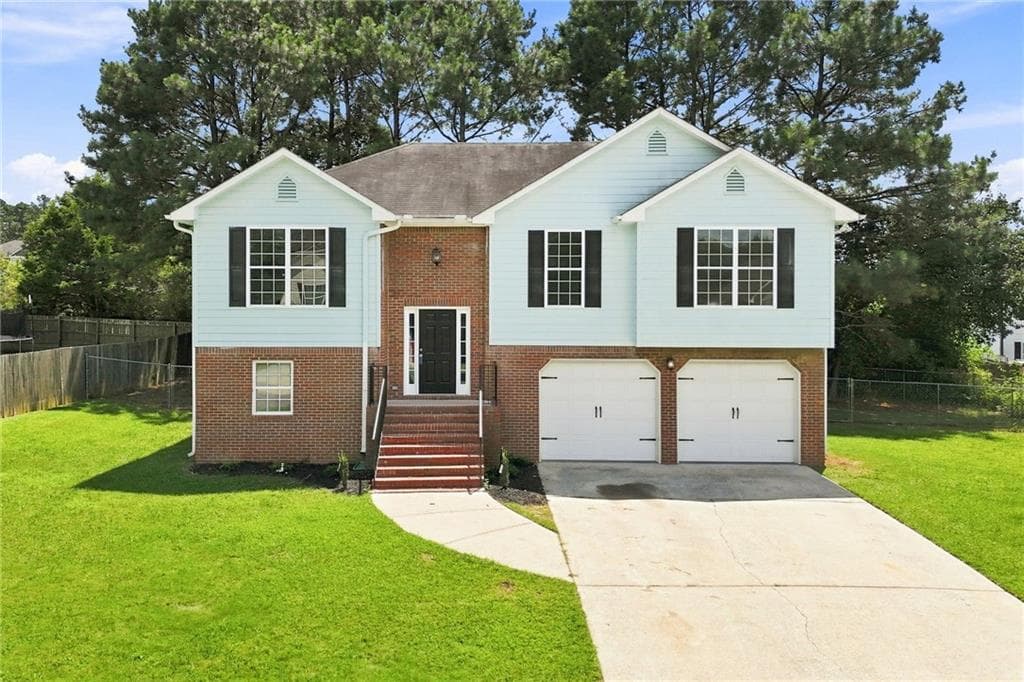 4 bedroom, 3 bathroom, 2,082 sq ft single family residence for sale at 26 Marthas Place, Cartersville, GA 30121