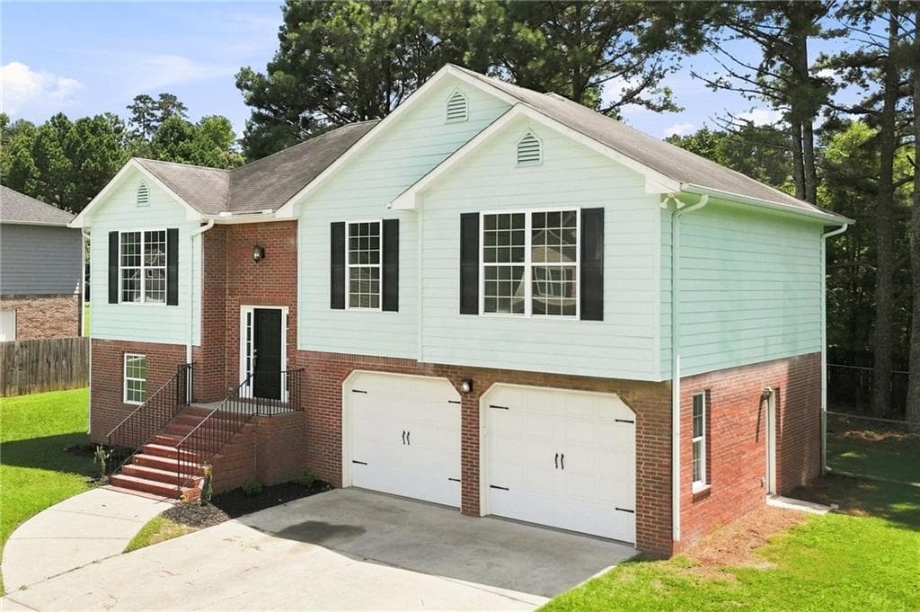 4 bedroom, 3 bathroom, 2,082 sq ft single family residence for sale at 26 Marthas Place, Cartersville, GA 30121 — photo 3