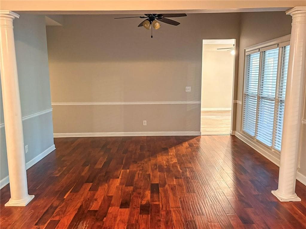 5 bedroom, 4 bathroom, 3,884 sq ft single family residence for sale at 100 Wyngate Drive, Newnan, GA 30265 — photo 5